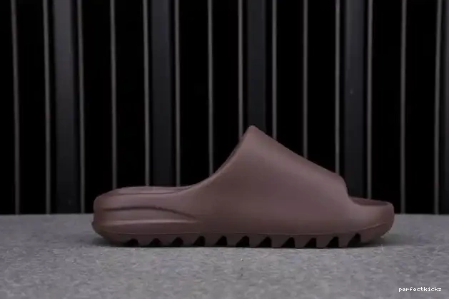 Yeezy Adidas Slide G55495 Soot 0630